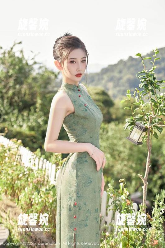 秀人网 - 蕊蕊ruirui的棉袜私房秀，原图里的微妙真相值得反复琢磨。