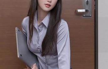 秀人网 – 金悦汐的私拍图包，日常里添了点不经意的惊喜，太好看了。