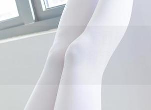 稚乖画册 – 套图点评：赤西夜夜的晴空-03分享，白丝腿部光泽到我都想吃点啥了。