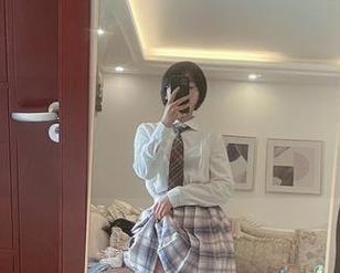 微密圈 – 胜利的小生活非一般的最新图册,自拍的味道有点不同