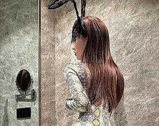 微密圈 – 悄悄说,脸红Dearie的福利写真,不爱她也太难了吧?