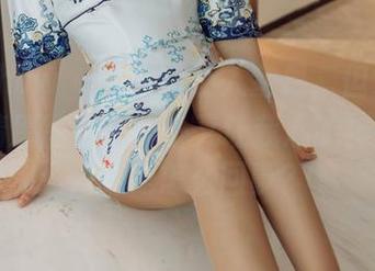 花漾show – 黑色到让人窒息,但尤妮丝在高清原图里的样子又让我心旷神怡…呃,这是怎么回事?