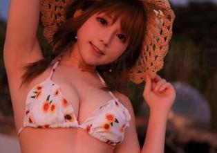不可不看的白衬衫福利，荒井喵喵原图里的每个细节都搅动心弦！