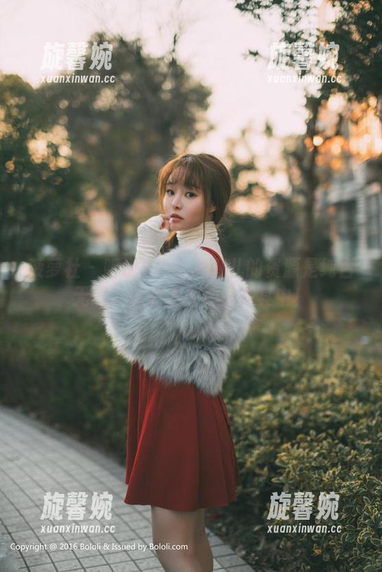 菠萝社 - 听说Barbie可儿的资源是纯白无瑕，真想全身都泡在其中！