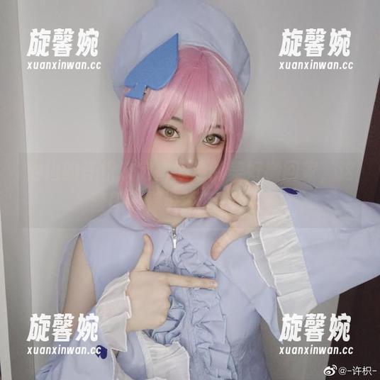 许枳 池边的许枳决定把泳池的美好搬回家,这套图,保证不后悔下载!