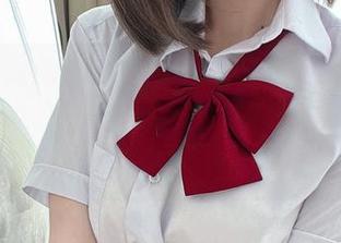 阿包也是兔娘的私拍，美图纪实：人在无期迷途中，可可莉克你不说话我就更好奇了。