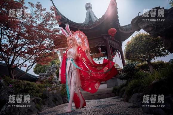 露儿大魔王 露儿大魔王的套装照片,看得你乐嘴角上扬,果然没收费啊!