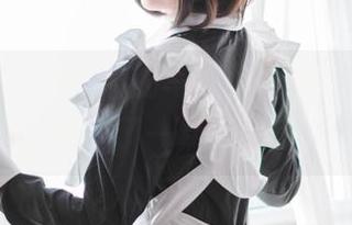 青水百合子破T恤的写真,让我忽然对T恤的破损多了一点新的期待。