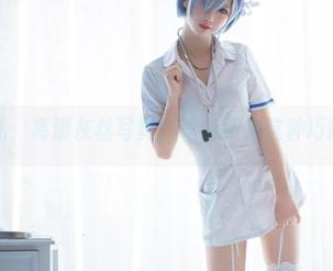 面饼仙儿：高清灰丝写真，谁能拒绝这种巧妙交错？