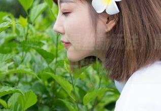 魅妍社 – 王婉悠的黑丝新玩法，最新图集值得一看哦！