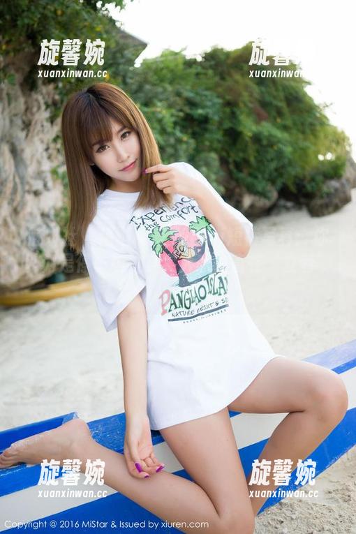 魅妍社-糯美子Mini 魅妍社 - 精选糯美子Mini短裤写真:你以为是停车场,其实人家一直在‘立着’!