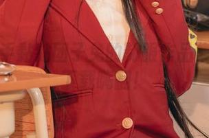 想要入手黏黏团子兔的制服作品集？快来下载嗨翻！